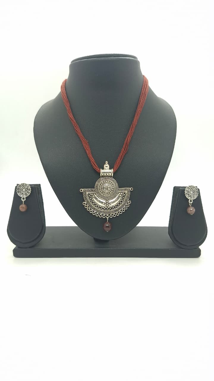 Dori pendant